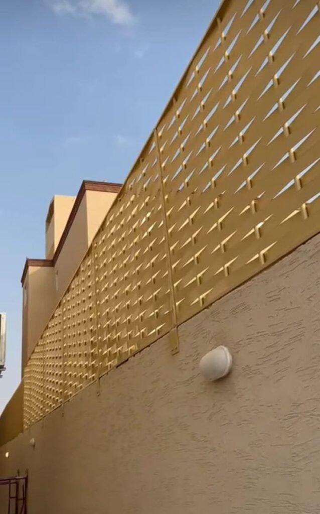 سواتر جدران حديد مجدول